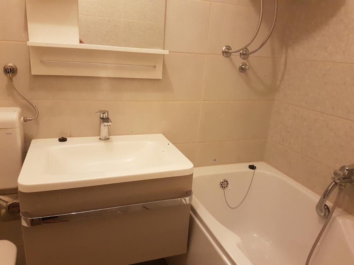 Apartment Sretni Dimnjacar 奥西耶克 外观 照片